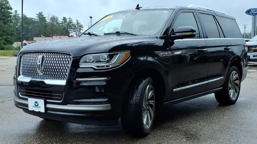 2023 Lincoln Navigator Reserve