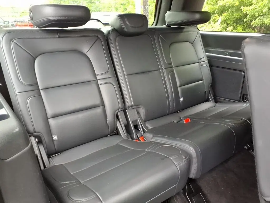 2023 Lincoln Navigator - $59,214