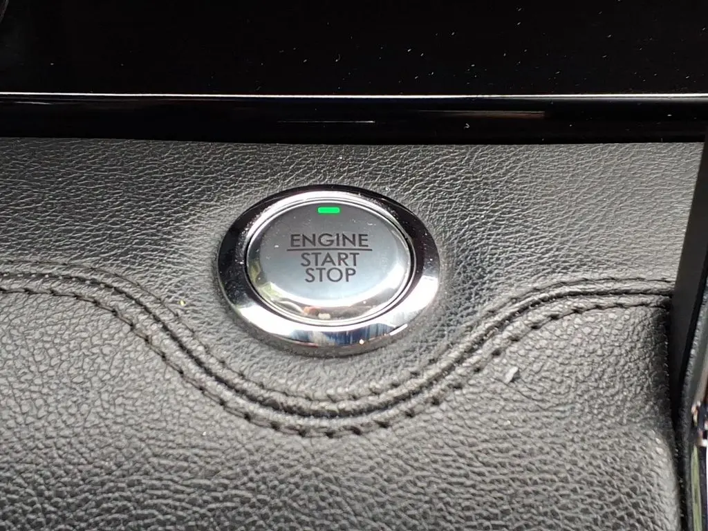2023 Lincoln Navigator - $59,214