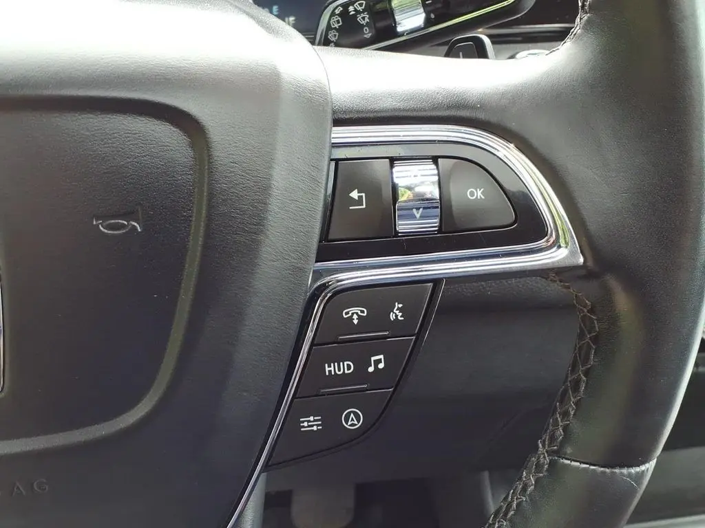 2023 Lincoln Navigator - $59,214