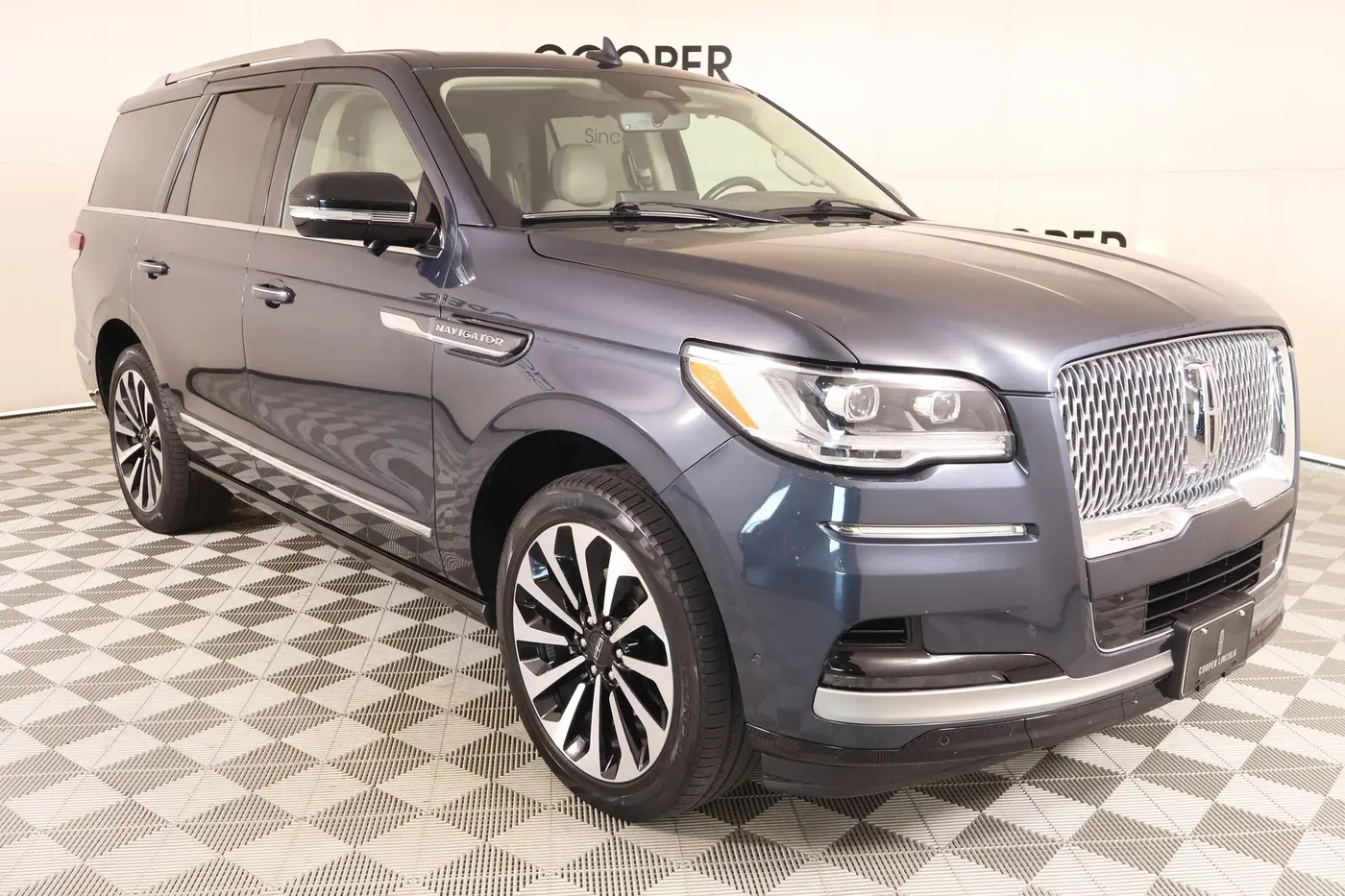 2024 Lincoln Navigator