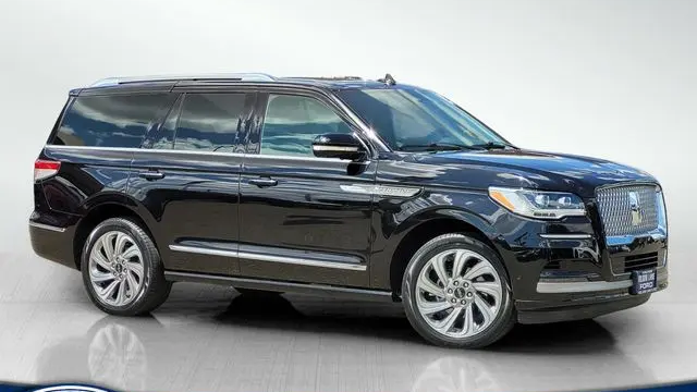 Preowned 2024 Lincoln Navigator Reserve for Sale