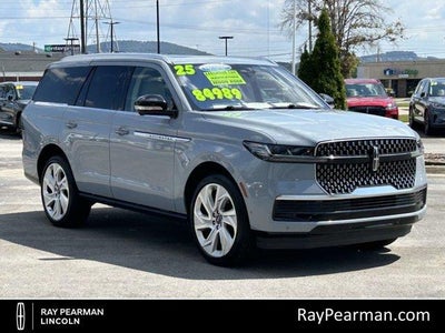 Photo of a 2025 Lincoln Navigator 4X4 Reserve 4DR SUV for sale