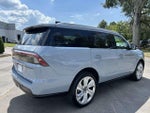 2025 Navigator Thumbnail 3