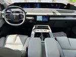 2025 Navigator Thumbnail 19