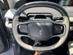 2025 Navigator Thumbnail 33
