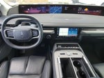 2025 Navigator Thumbnail 10