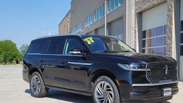 Preowned 2025 Lincoln Navigator Reserve for Sale