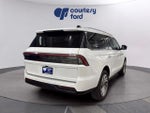 2025 Navigator Thumbnail 7
