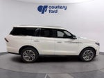 2025 Navigator Thumbnail 8