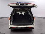 2025 Navigator Thumbnail 9