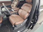 2025 Navigator Thumbnail 7