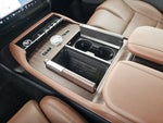 2025 Navigator Thumbnail 34