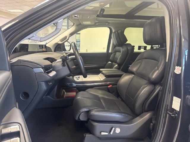 2025 Lincoln Navigator - $72,400