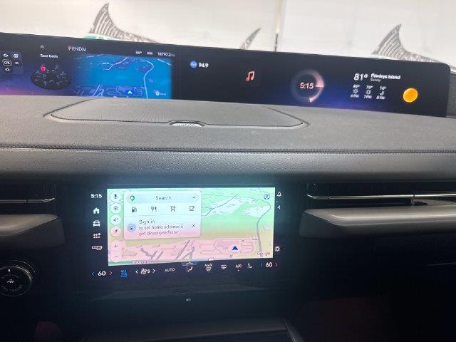 2025 Lincoln Navigator - $72,400