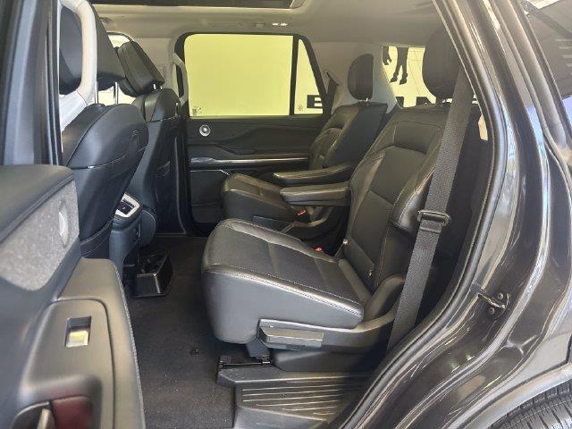 2025 Lincoln Navigator - $72,400
