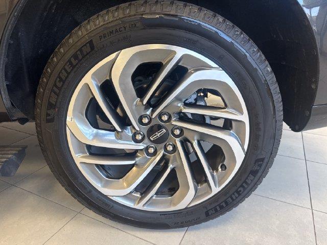 2025 Lincoln Navigator - $72,400