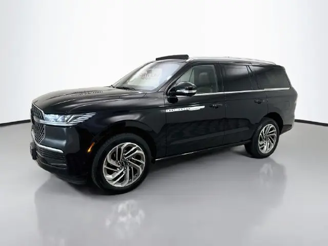 2025 Lincoln Navigator - $71,907