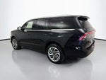 2025 Navigator Thumbnail 5