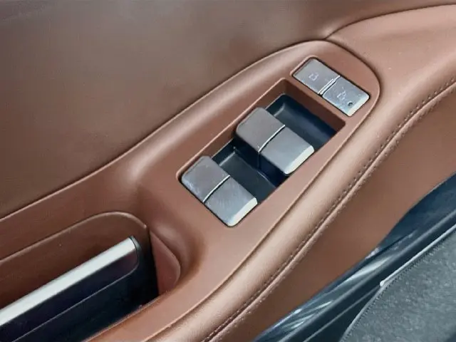 2025 Lincoln Navigator - $71,907
