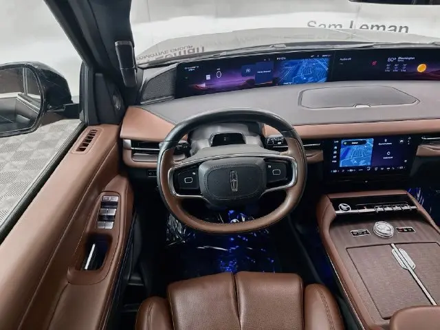 2025 Lincoln Navigator - $71,907