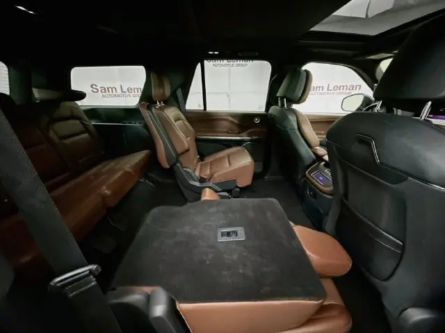2025 Lincoln Navigator - $71,907