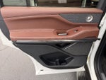 2025 Navigator Thumbnail 22