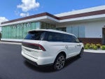 2026 Navigator Thumbnail 2