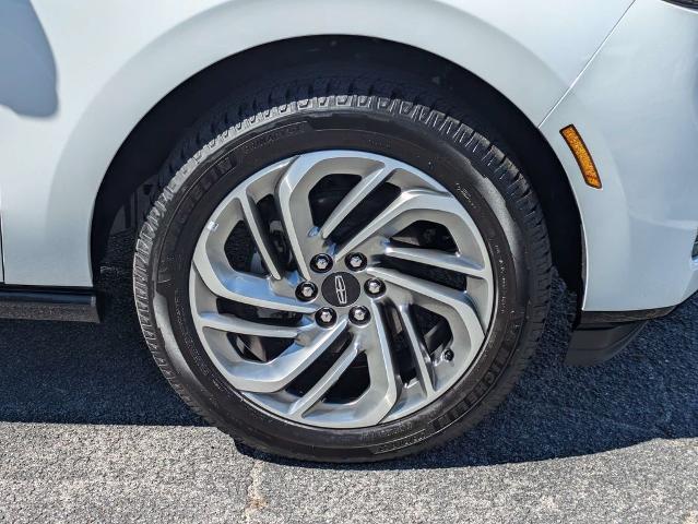 2026 Lincoln Navigator - $93,000