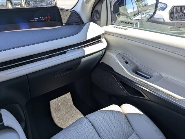 2026 Lincoln Navigator - $93,000
