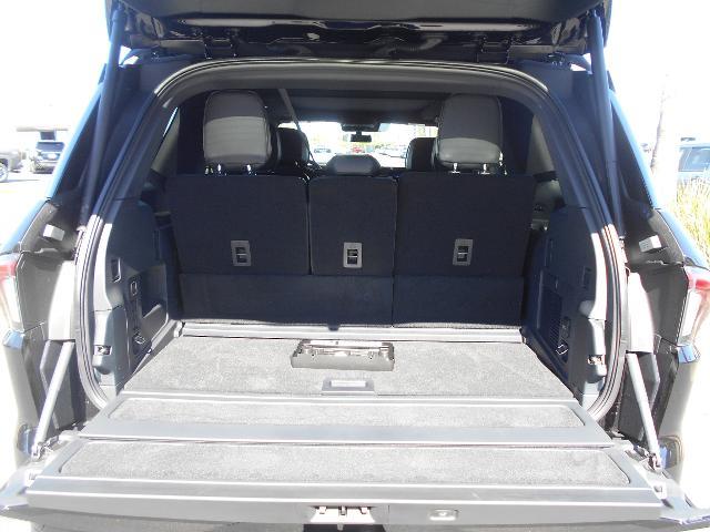 2026 Lincoln Navigator - $99,910