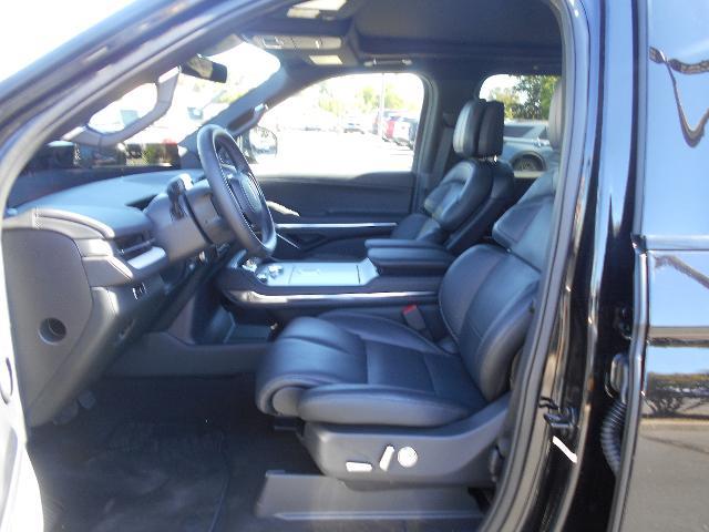 2026 Lincoln Navigator - $99,910
