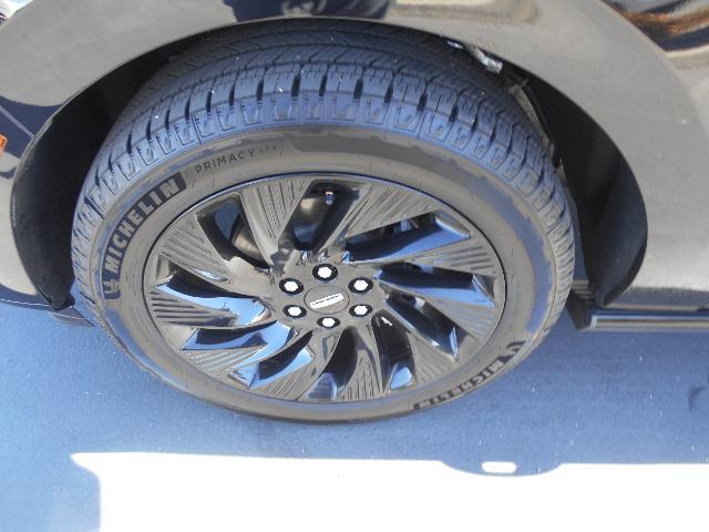 2026 Lincoln Navigator - $99,910