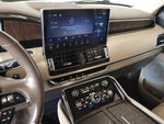2023 Navigator Thumbnail 5