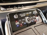 2023 Navigator Thumbnail 8