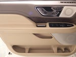 2023 Navigator Thumbnail 17