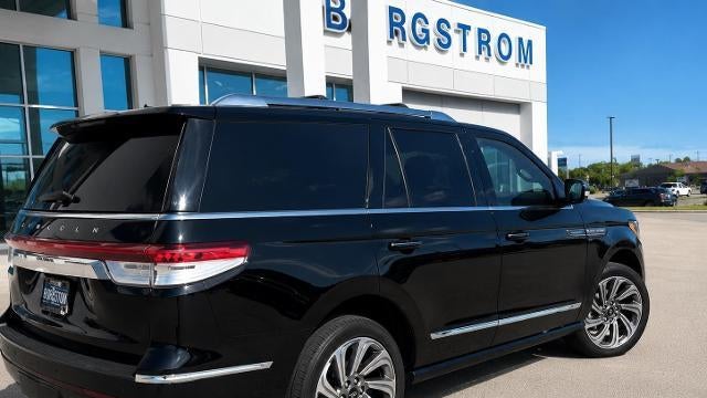 2023 Lincoln Navigator Reserve