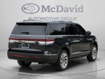 2023 Navigator Thumbnail 6