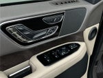 2023 Navigator Thumbnail 9