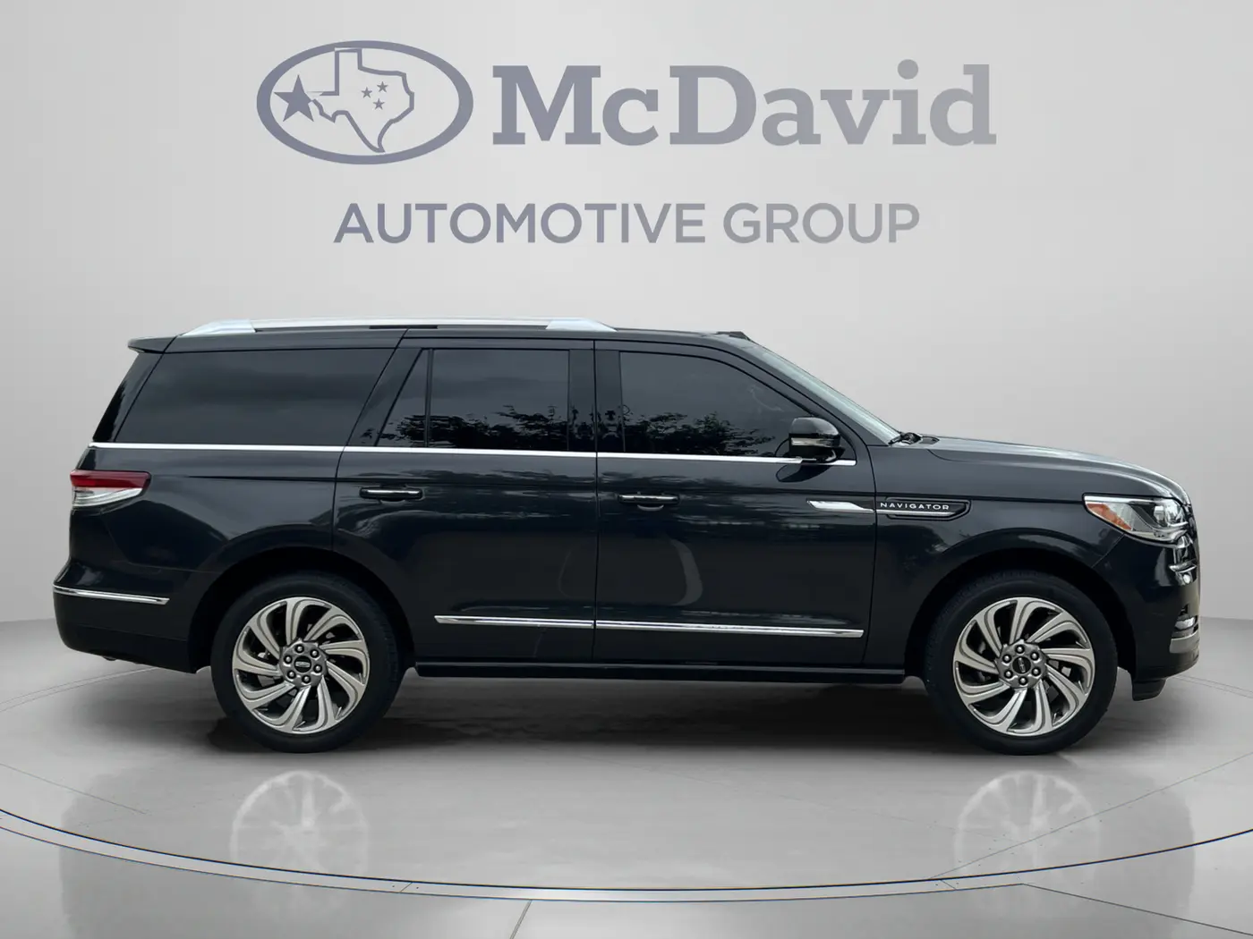 2023 Lincoln Navigator - $58,988