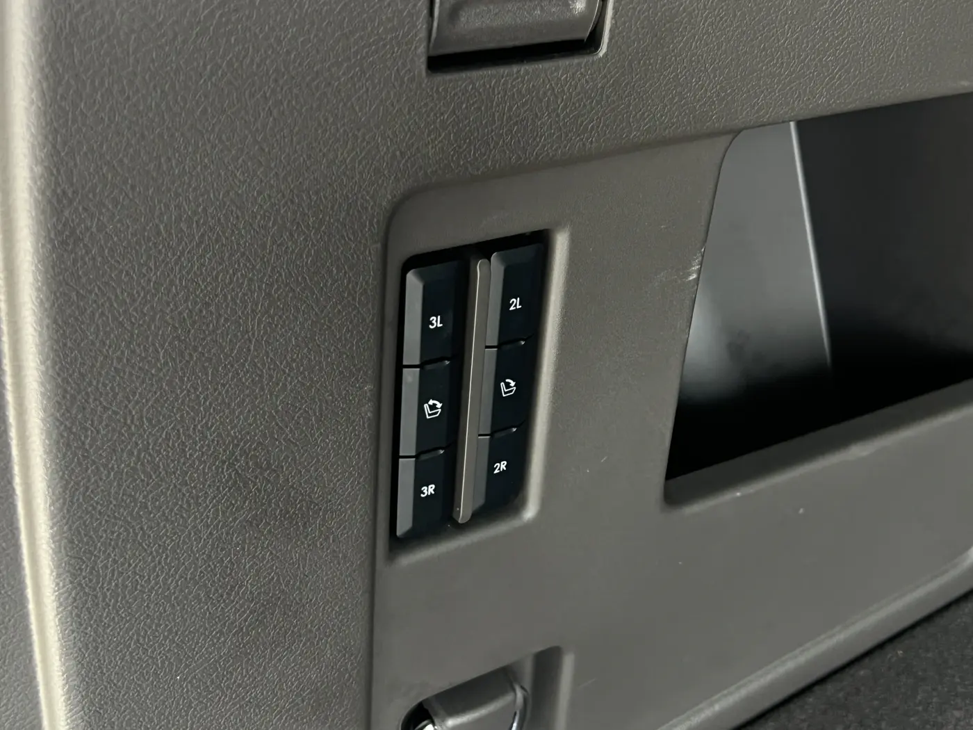 2023 Lincoln Navigator - $58,988