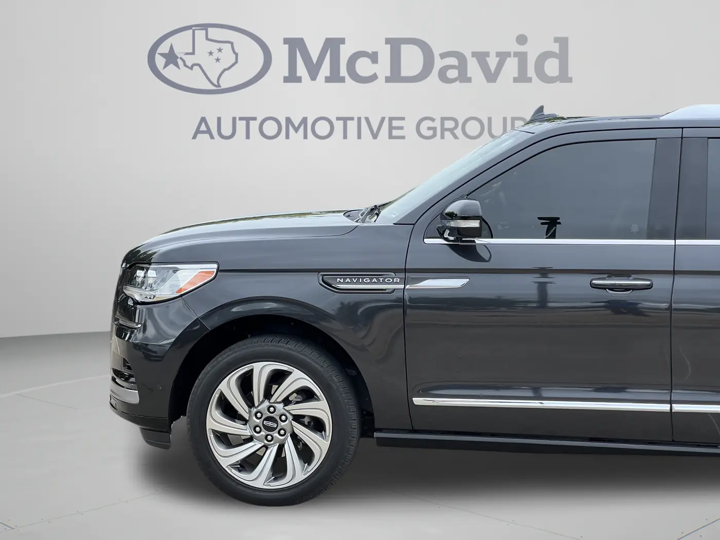 2023 Lincoln Navigator - $58,988