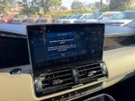 2023 Navigator Thumbnail 15
