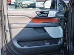 2024 Navigator Thumbnail 4