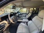 2024 Navigator Thumbnail 10