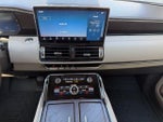 2024 Navigator Thumbnail 12