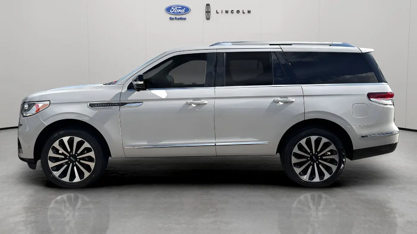 2024 Lincoln Navigator Reserve