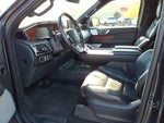 2024 Navigator Thumbnail 10
