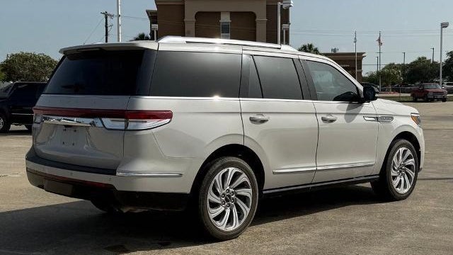 2024 Lincoln Navigator Reserve