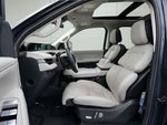 2025 Navigator Thumbnail 10
